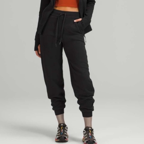 lululemon athletica Pants - lululemon athletica Track High Rise Pants